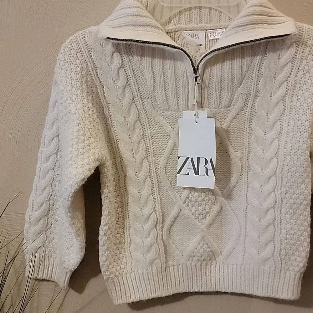 Zara acrylic poly